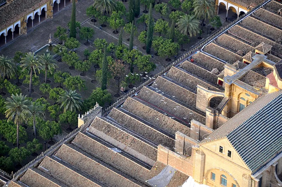 Tejados de la Mezquita-Catedral y el Patio de los Naranjos.
