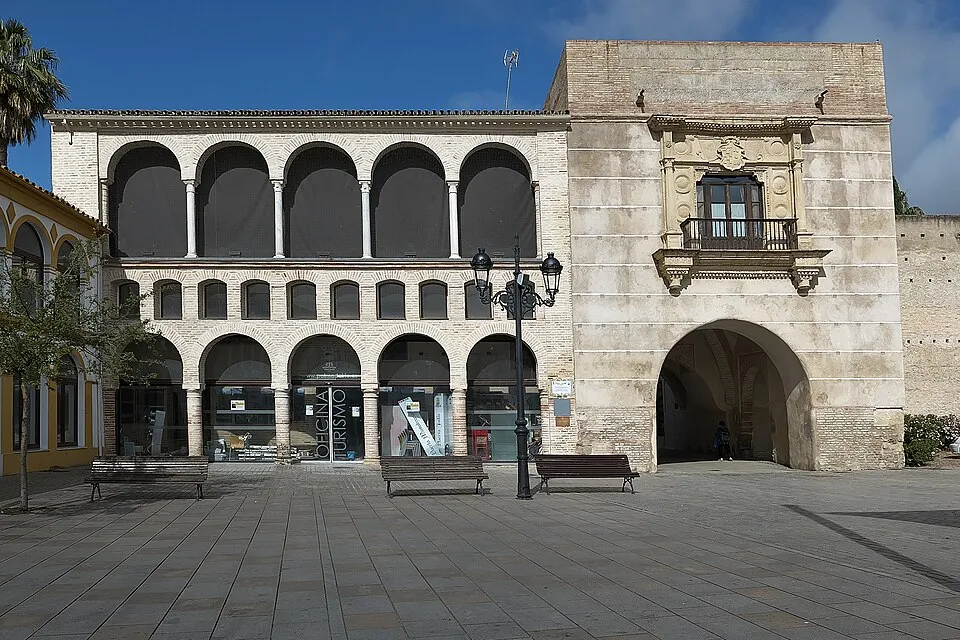 La Puerta del Sol, en la muralla de Palma del Río.