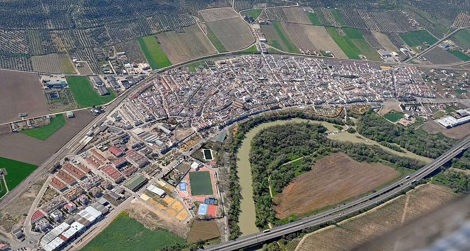 Villa del Río, junto al Guadalquivir.